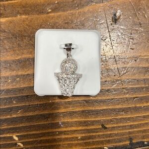 925 silver Basketball Pendant. Men/women and children would love this.🏀